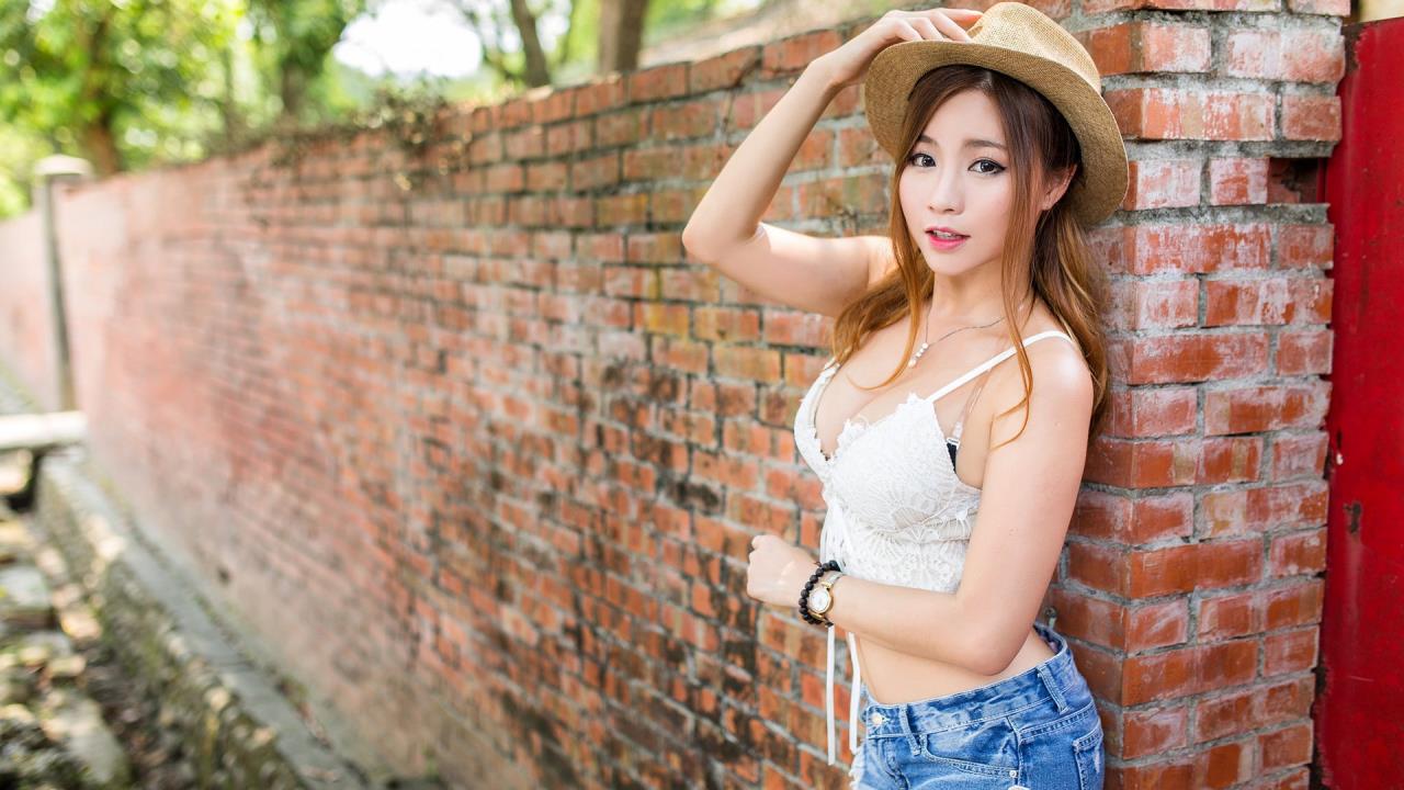 皇帝之路，哪部更胜一筹？皇帝成长计划1与皇帝成长计划2深度对比